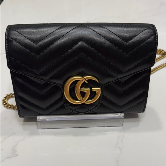 Black Gucci Marmont Wallet on Chain - Picture 1 of 6